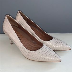 Pink heels 7  walking cradles